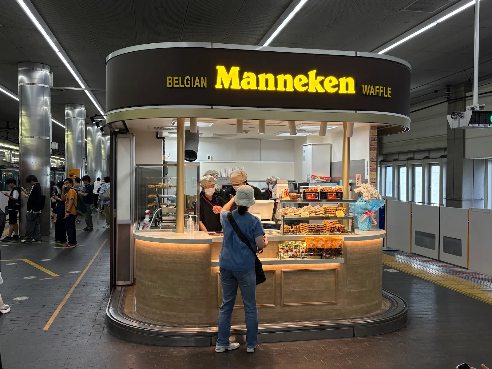 マネケン JR京橋駅店